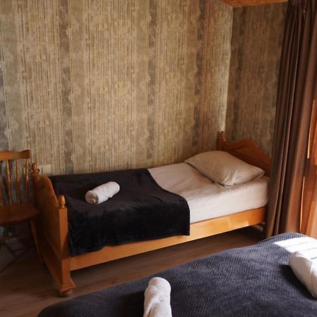 Archil And Nino Gigauri Guest House Kazbegi Exterior foto